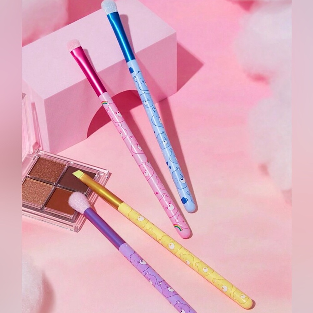 Care Bears 4 Piece Eye Brush Set